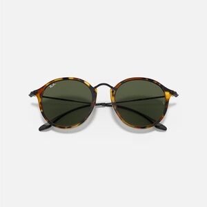 Ray-ban used Round Fleck sunglasses - good condition. Black Havana Green Lenses